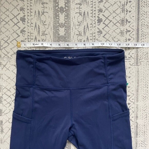 Savvy navy blue 7/8 leggings with‎ pockets - Picture 2 of 7